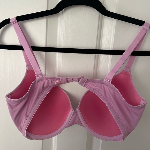 BRAND NEW VS PINK Push-up Bra - Picture 2 of 4
